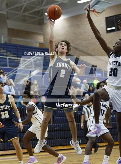 Thumbnail 1 in Dallas Jesuit vs. Lone Star (In-N-Out Tournament) photogallery.