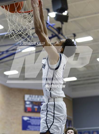 Thumbnail 2 in Dallas Jesuit vs. Lone Star (In-N-Out Tournament) photogallery.