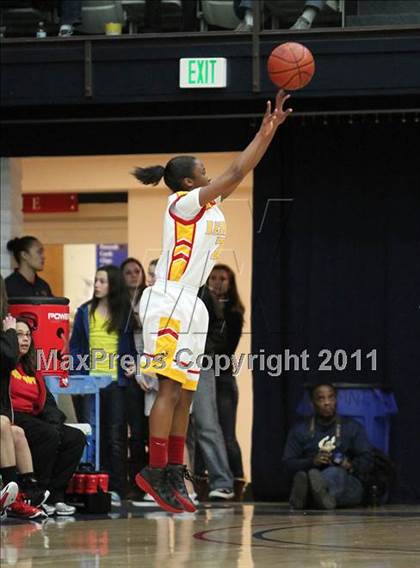 Thumbnail 3 in Carondelet vs. Berkeley (CIF NCS D1 Final) photogallery.