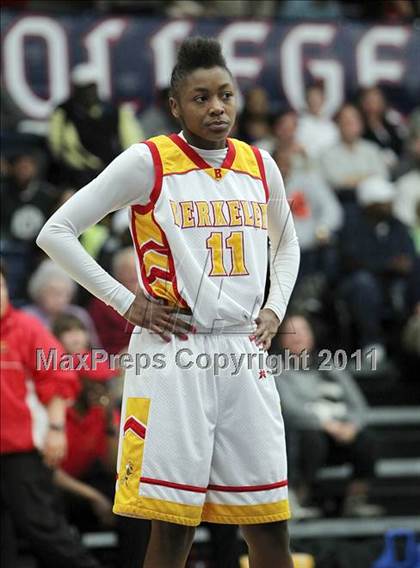 Thumbnail 3 in Carondelet vs. Berkeley (CIF NCS D1 Final) photogallery.