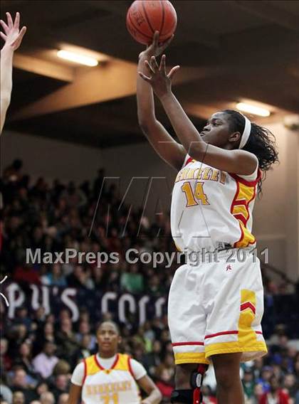 Thumbnail 3 in Carondelet vs. Berkeley (CIF NCS D1 Final) photogallery.
