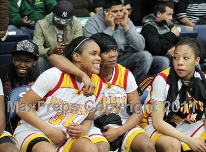 Thumbnail 3 in Carondelet vs. Berkeley (CIF NCS D1 Final) photogallery.