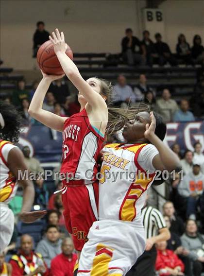 Thumbnail 3 in Carondelet vs. Berkeley (CIF NCS D1 Final) photogallery.