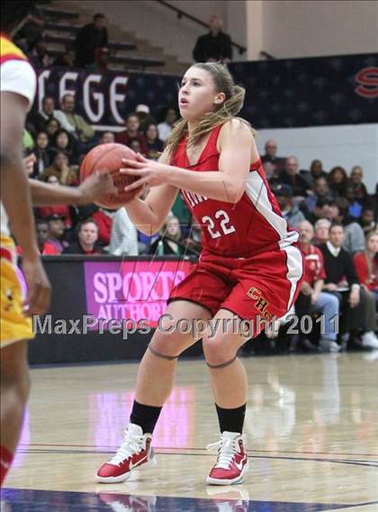 Thumbnail 2 in Carondelet vs. Berkeley (CIF NCS D1 Final) photogallery.
