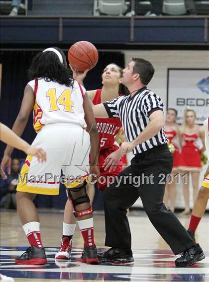 Thumbnail 1 in Carondelet vs. Berkeley (CIF NCS D1 Final) photogallery.