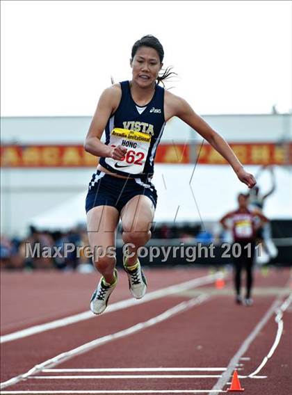 Thumbnail 2 in 44th Arcadia Invitational (Friday's Competition) photogallery.