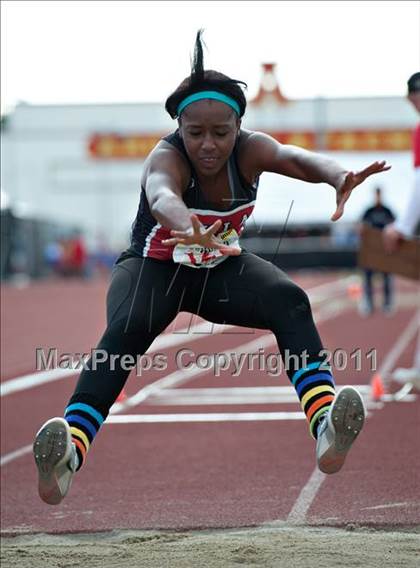 Thumbnail 1 in 44th Arcadia Invitational (Friday's Competition) photogallery.