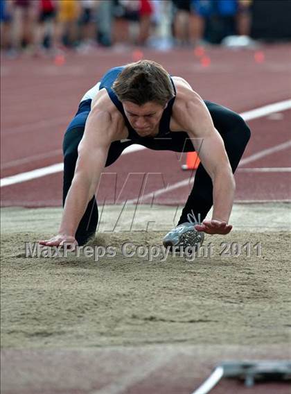 Thumbnail 2 in 44th Arcadia Invitational (Friday's Competition) photogallery.