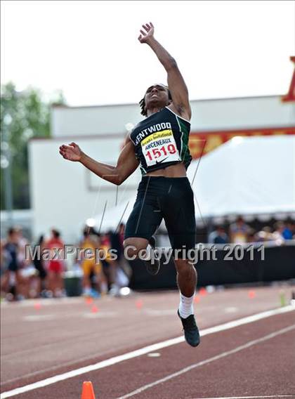 Thumbnail 2 in 44th Arcadia Invitational (Friday's Competition) photogallery.