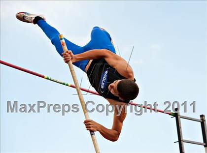 Thumbnail 2 in 44th Arcadia Invitational (Friday's Competition) photogallery.