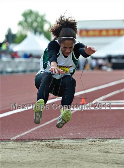 Thumbnail 3 in 44th Arcadia Invitational (Friday's Competition) photogallery.