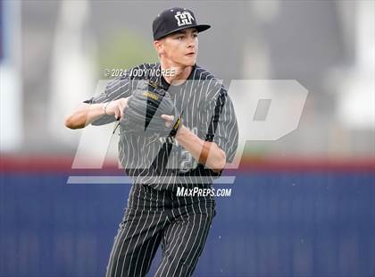 Thumbnail 1 in Hernando vs Lewisburg (MHSAA 7A Round 2) photogallery.