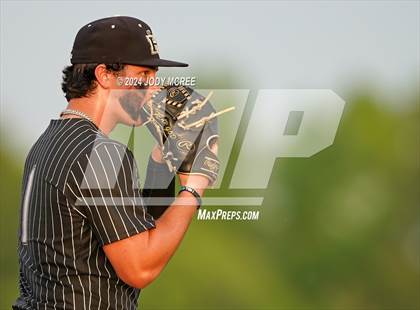 Thumbnail 2 in Hernando vs Lewisburg (MHSAA 7A Round 2) photogallery.
