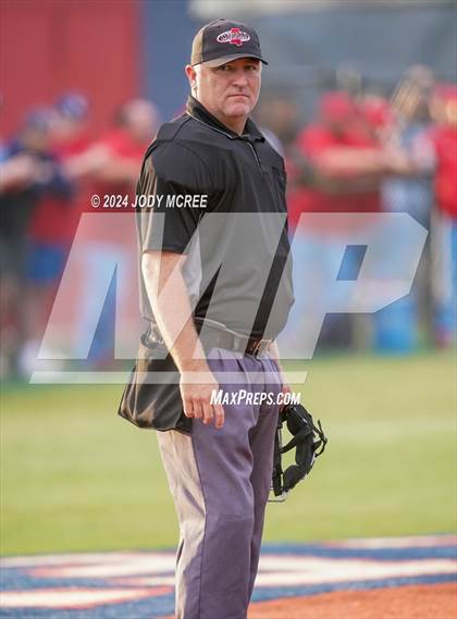 Thumbnail 2 in Hernando vs Lewisburg (MHSAA 7A Round 2) photogallery.