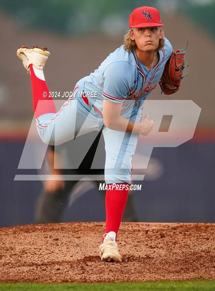 Thumbnail 3 in Hernando vs Lewisburg (MHSAA 7A Round 2) photogallery.