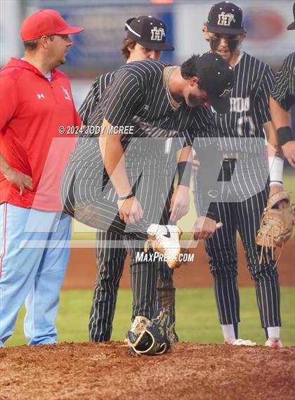 Thumbnail 2 in Hernando vs Lewisburg (MHSAA 7A Round 2) photogallery.