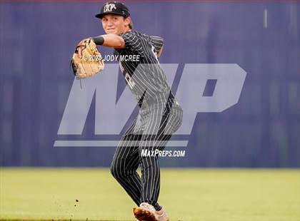 Thumbnail 1 in Hernando vs Lewisburg (MHSAA 7A Round 2) photogallery.