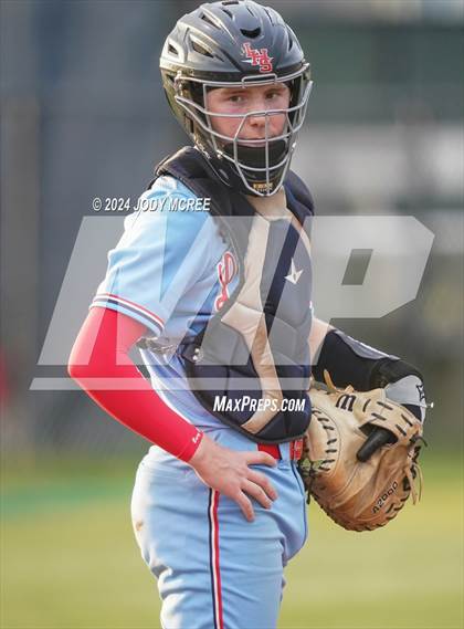 Thumbnail 1 in Hernando vs Lewisburg (MHSAA 7A Round 2) photogallery.