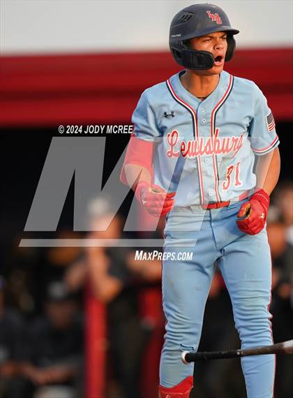 Thumbnail 2 in Hernando vs Lewisburg (MHSAA 7A Round 2) photogallery.