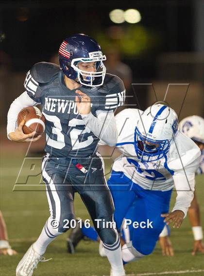 Thumbnail 3 in El Rancho vs. Newport Harbor photogallery.
