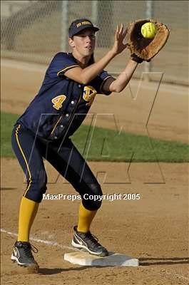 Thumbnail 2 in Paramount vs. Dos Pueblos (D4 Sec. Final) photogallery.