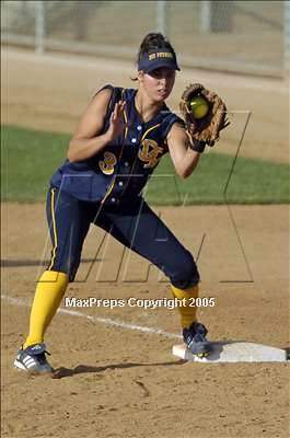 Thumbnail 3 in Paramount vs. Dos Pueblos (D4 Sec. Final) photogallery.