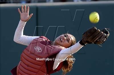 Thumbnail 1 in Paramount vs. Dos Pueblos (D4 Sec. Final) photogallery.