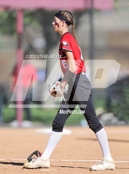Thumbnail 3 in Fruita Monument @ Eaglecrest (CHSAA 5A First Round) photogallery.