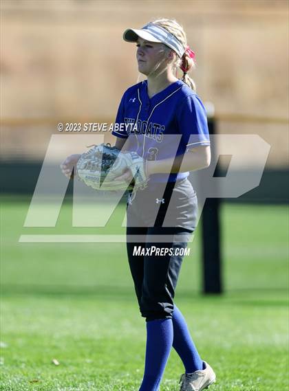 Thumbnail 2 in Fruita Monument @ Eaglecrest (CHSAA 5A First Round) photogallery.