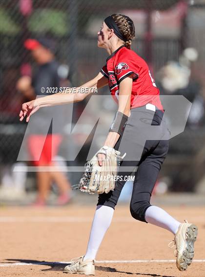 Thumbnail 2 in Fruita Monument @ Eaglecrest (CHSAA 5A First Round) photogallery.