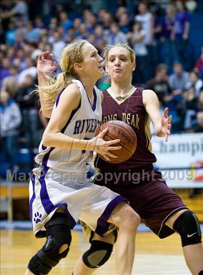 Thumbnail 1 in Riverton vs Lone Peak (Utah 5A Quarterfinal) photogallery.