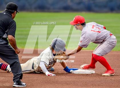 Thumbnail 1 in Fullerton vs. Tesoro (CIF SS DIV 4 Championship Final) photogallery.