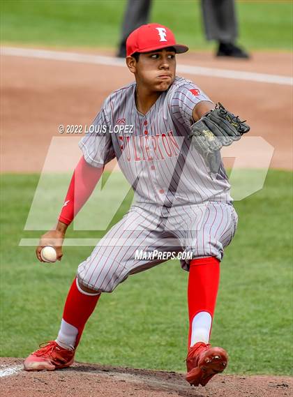 Thumbnail 2 in Fullerton vs. Tesoro (CIF SS DIV 4 Championship Final) photogallery.