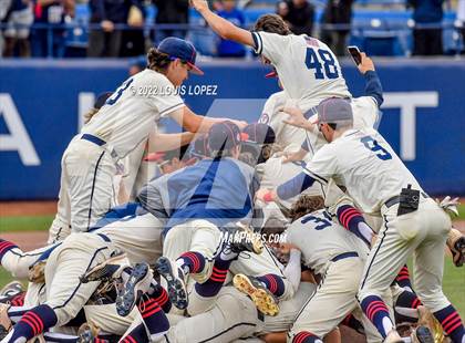 Thumbnail 1 in Fullerton vs. Tesoro (CIF SS DIV 4 Championship Final) photogallery.