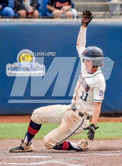 Thumbnail 2 in Fullerton vs. Tesoro (CIF SS DIV 4 Championship Final) photogallery.