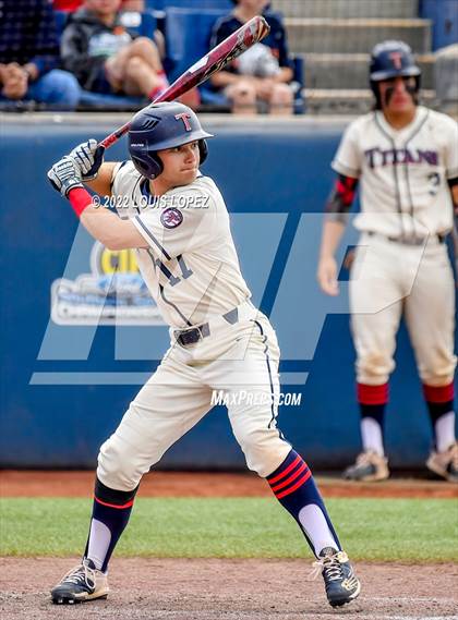 Thumbnail 3 in Fullerton vs. Tesoro (CIF SS DIV 4 Championship Final) photogallery.