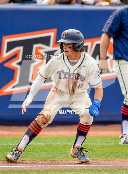 Thumbnail 3 in Fullerton vs. Tesoro (CIF SS DIV 4 Championship Final) photogallery.
