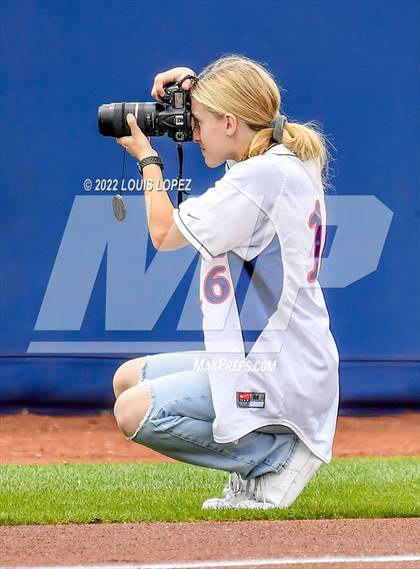Thumbnail 1 in Fullerton vs. Tesoro (CIF SS DIV 4 Championship Final) photogallery.