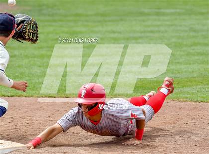 Thumbnail 3 in Fullerton vs. Tesoro (CIF SS DIV 4 Championship Final) photogallery.