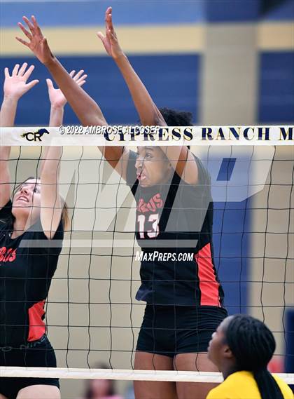 Thumbnail 1 in Langham Creek @ Cypress Ranch photogallery.