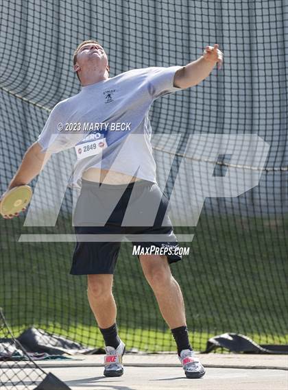 Thumbnail 3 in Class 5 Discus (MSHSAA State Championship) photogallery.