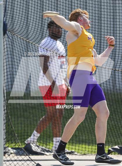 Thumbnail 2 in Class 5 Discus (MSHSAA State Championship) photogallery.