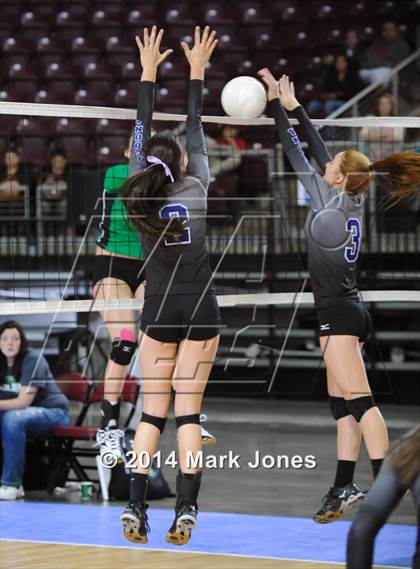 Thumbnail 3 in Red Rock vs. Thatcher (AIA D4 Final) photogallery.