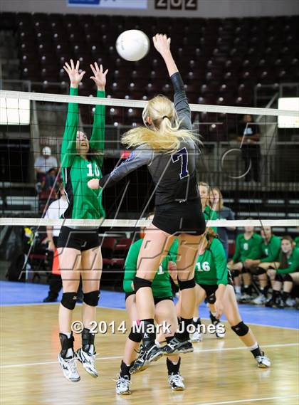 Thumbnail 1 in Red Rock vs. Thatcher (AIA D4 Final) photogallery.