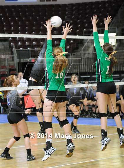 Thumbnail 1 in Red Rock vs. Thatcher (AIA D4 Final) photogallery.