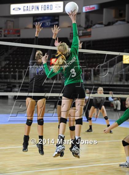Thumbnail 1 in Red Rock vs. Thatcher (AIA D4 Final) photogallery.