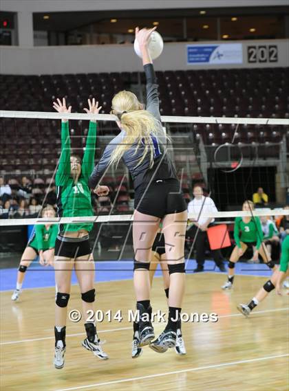Thumbnail 2 in Red Rock vs. Thatcher (AIA D4 Final) photogallery.
