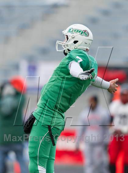 Thumbnail 1 in South Fayette vs. Imhotep Charter (PIAA Class AA Final) photogallery.