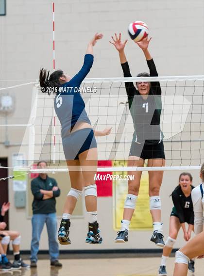 Thumbnail 3 in Pine Creek vs. Niwot (Mustang Classic Tournament) photogallery.