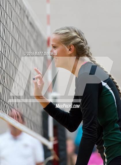 Thumbnail 2 in Pine Creek vs. Niwot (Mustang Classic Tournament) photogallery.